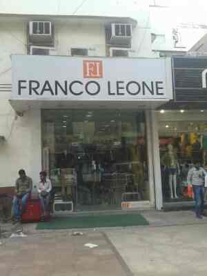 Franco Leone, Karol Bagh - Readymade 