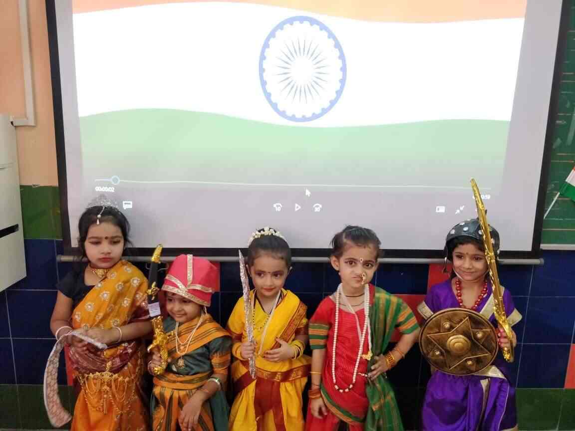 gunjan fancy dress mayur vihar