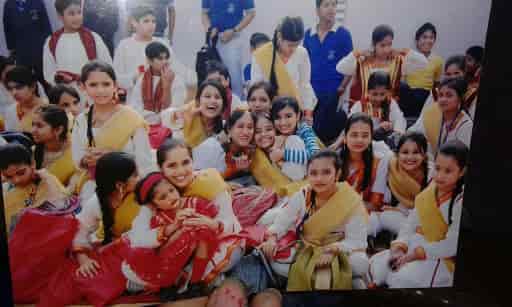 gunjan fancy dress mayur vihar