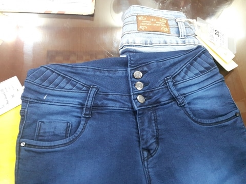 J M D Garments in Lawrence Road, Delhi 