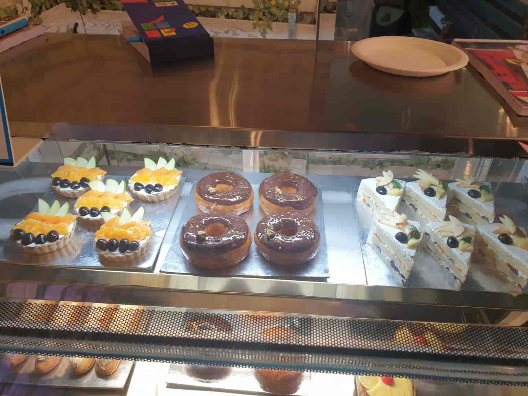 Details more than 154 birthday cake delivery leeds latest in.eteachers