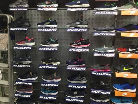 skechers dwarka
