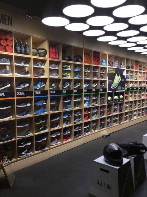 reebok paschim vihar