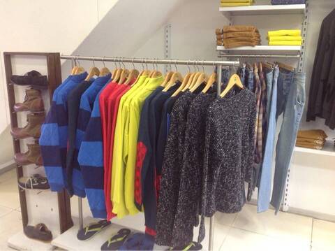 Catalogue - Benetton Outlet Kalkaji , Delhi - Justdial