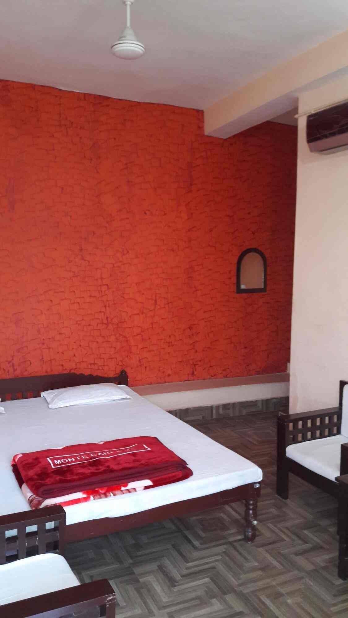 Book Hotel Rajmahal International in Bara Chakia,East Champaran - Best  Hotels near me in East Champaran - Justdial