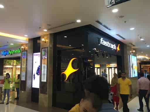 fastrack store