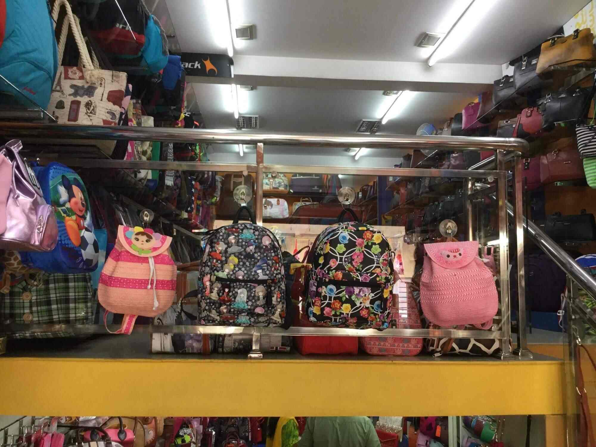 Update 57+ bags and more outlet in.cdgdbentre