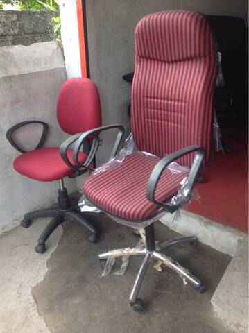 second hand office chair olx
