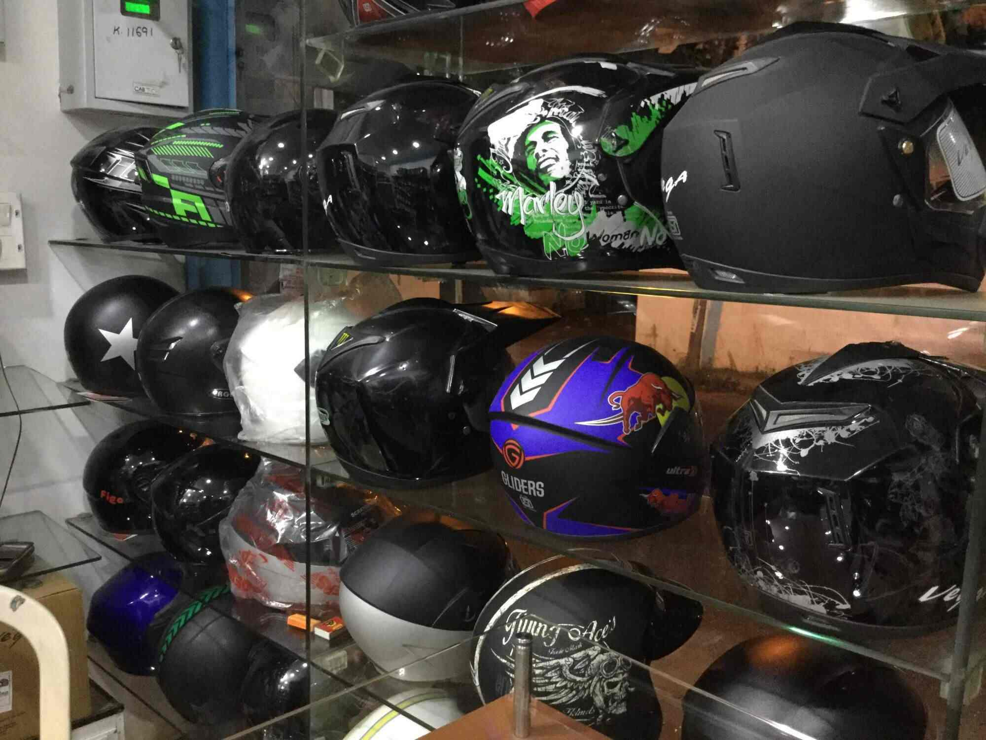 Helmet Plaza, Kaloor - Car Repair 