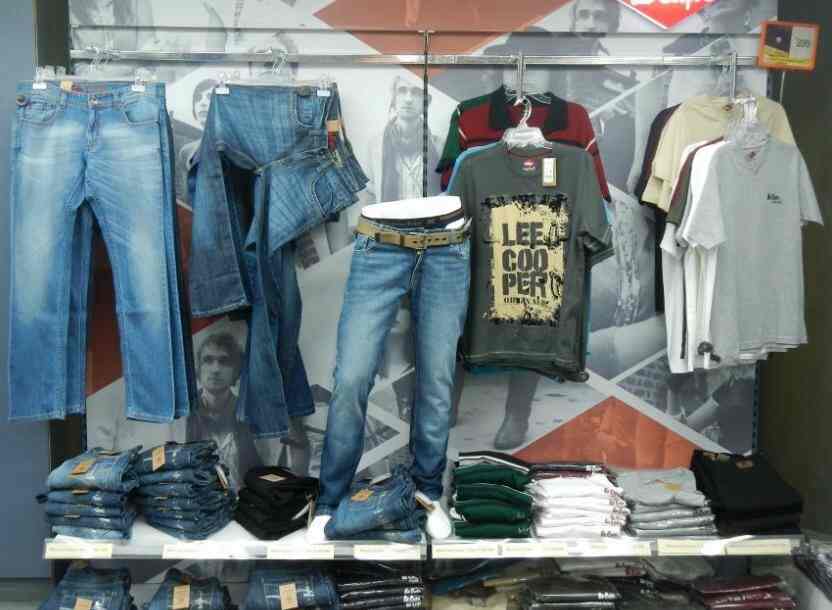 Big Bazaar Clothes Brands Deals, 53 