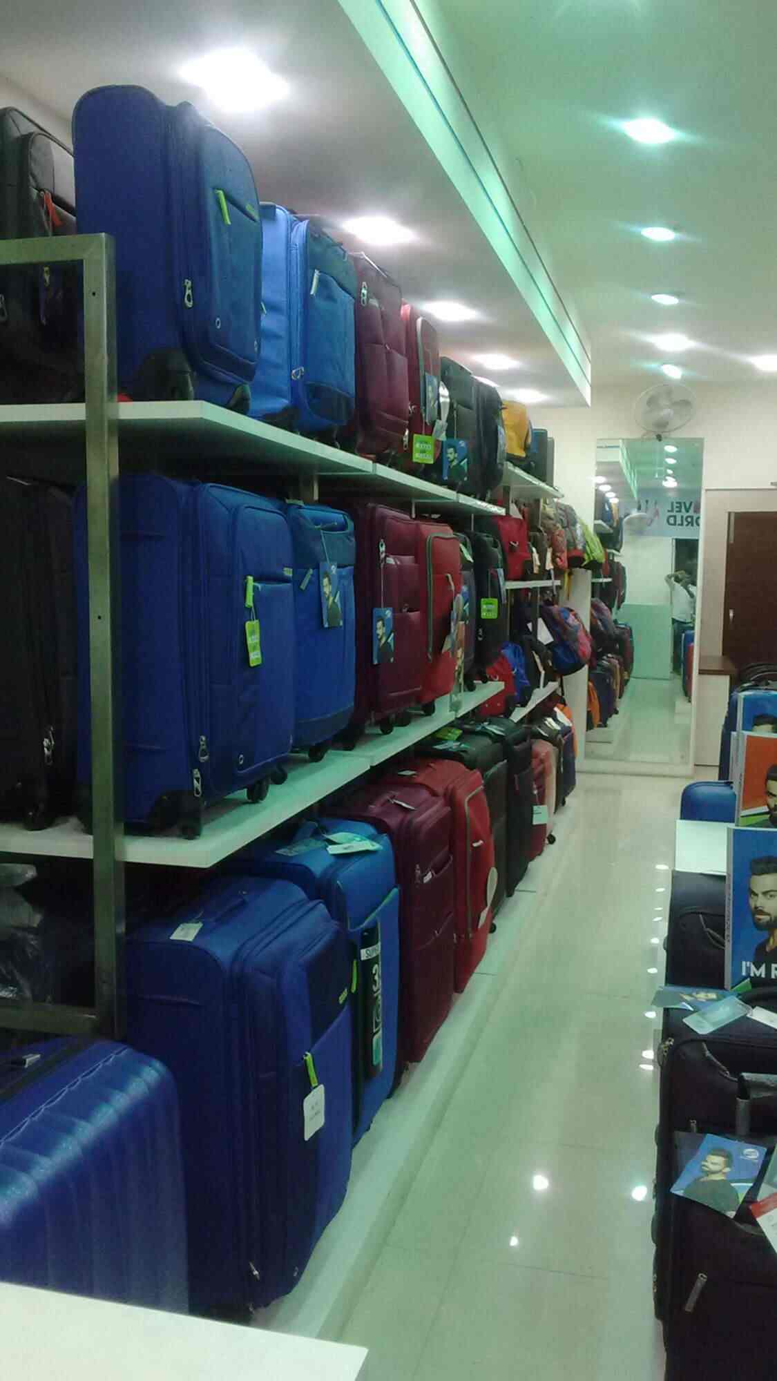 Suitcase showroom near discount me