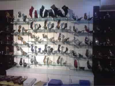 fila shoes showroom in faridabad
