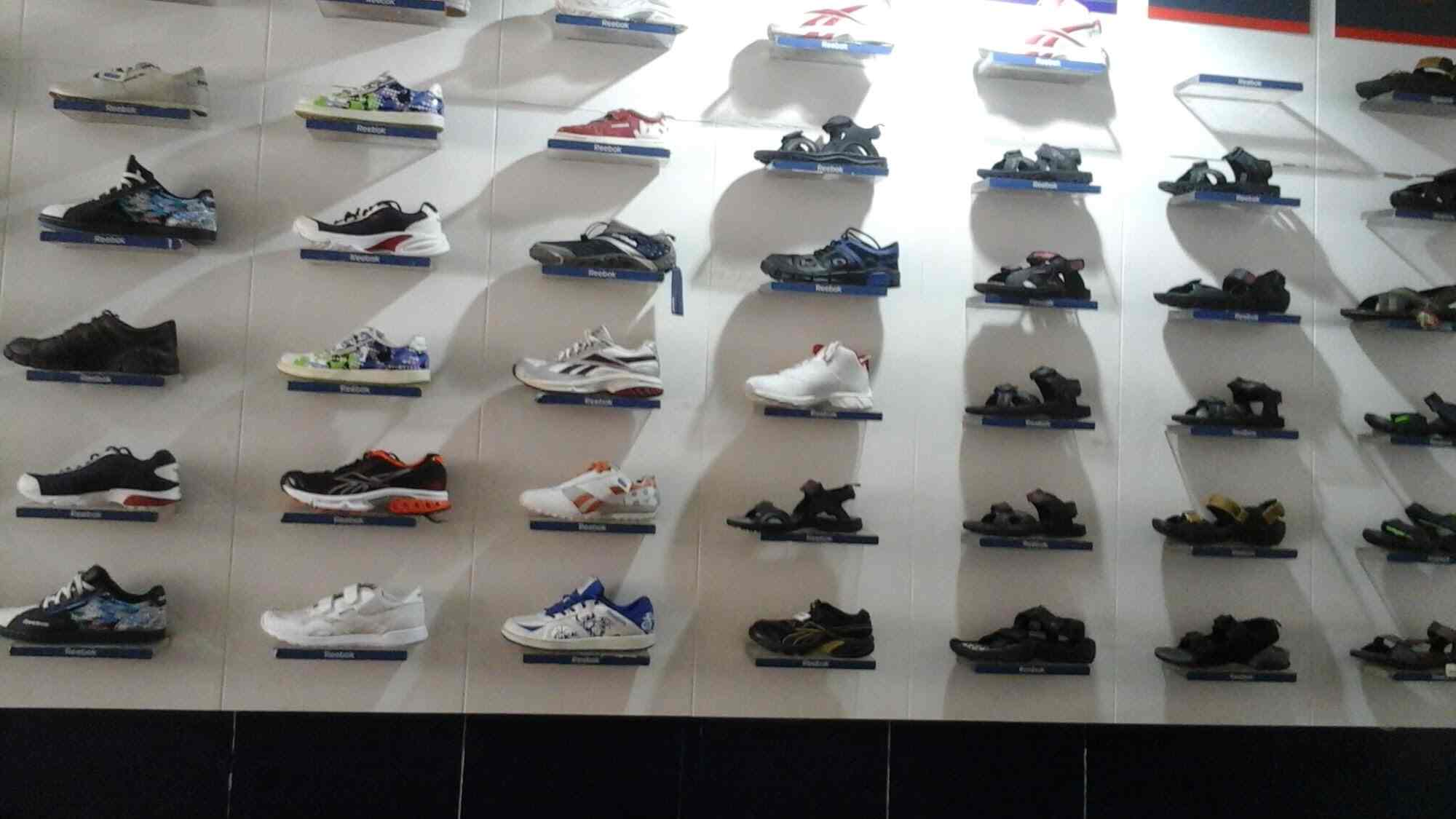 reebok showroom in crown interiorz faridabad