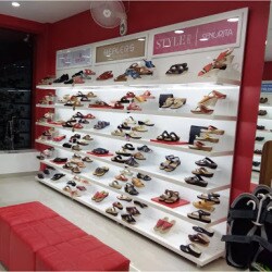 puma showroom gandhidham