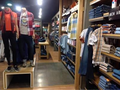 levis mahagun mall