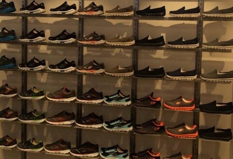 skechers ansal plaza