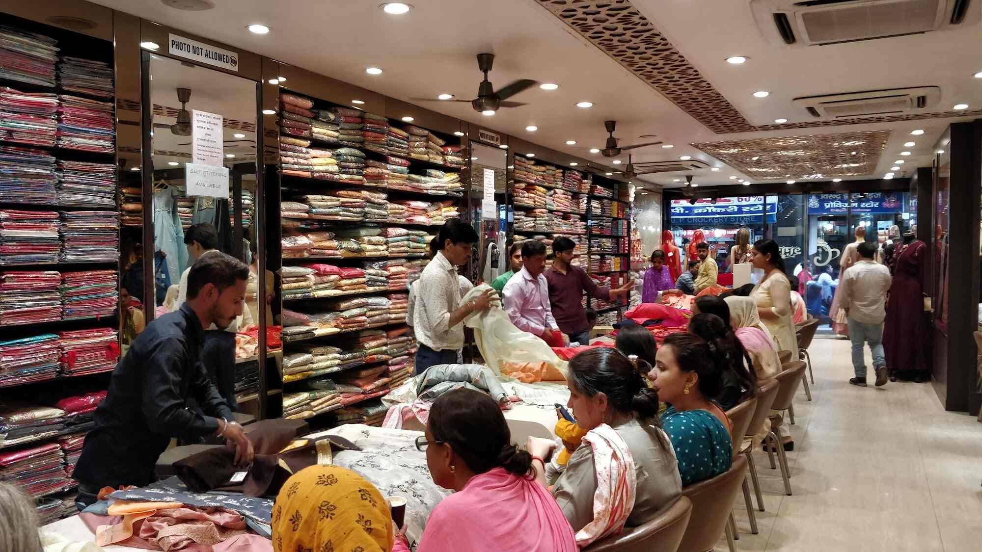 Discover 117+ shagun saree ghaziabad latest kenmei.edu.vn