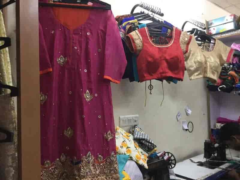 Figure 8 Fashion Boutique Photos Nyay Khand 1 Indirapuram Figure 8 Fashion Boutique Photos Nyay Khand 1 Indirapuram Delhi Women