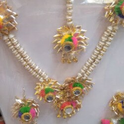 Varsha Fancy Dress, Indirapuram 
