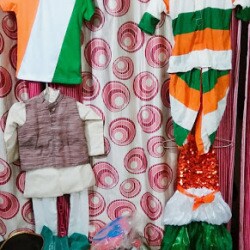Varsha Fancy Dress, Indirapuram 