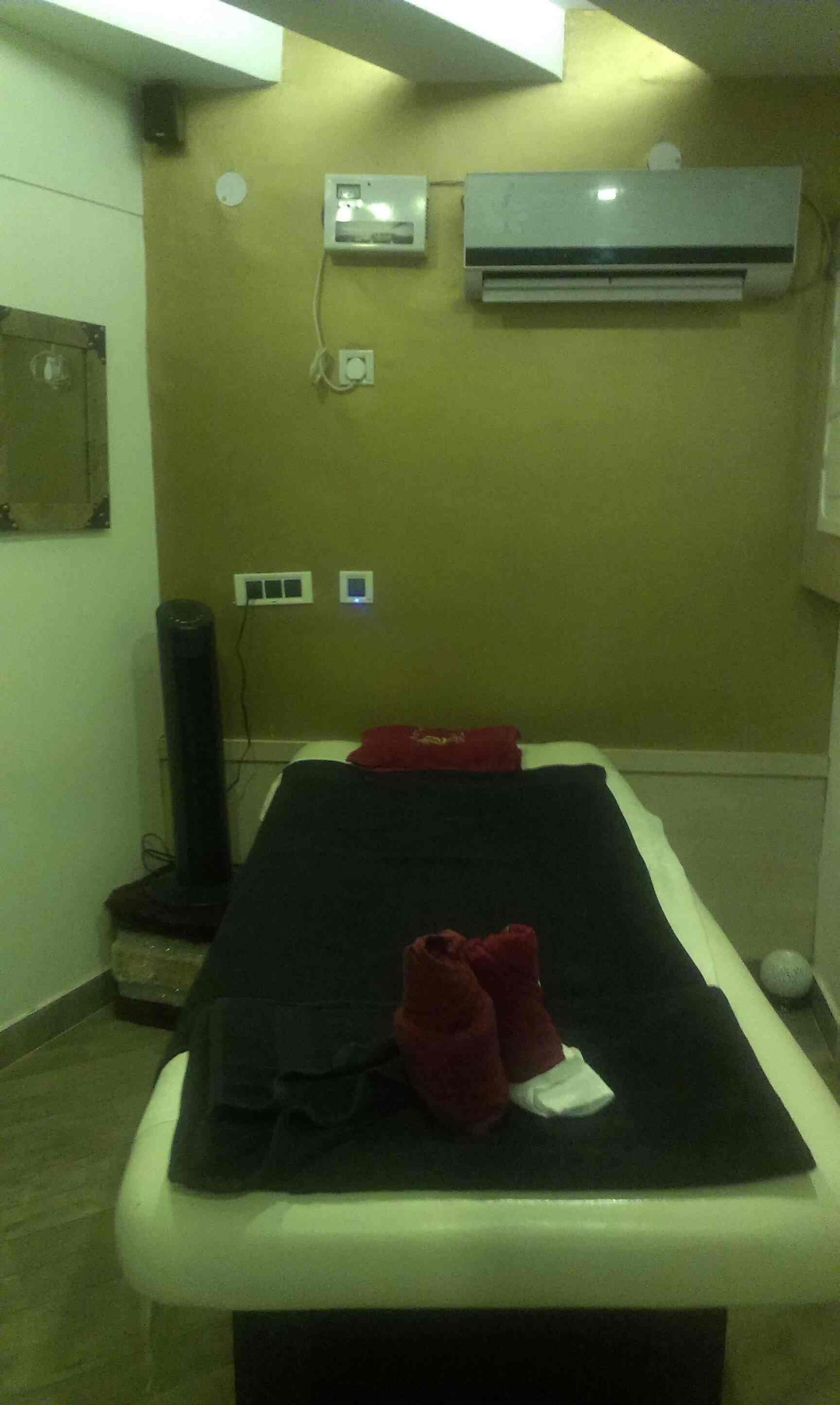 Revive Spa - Country Inn & Suites