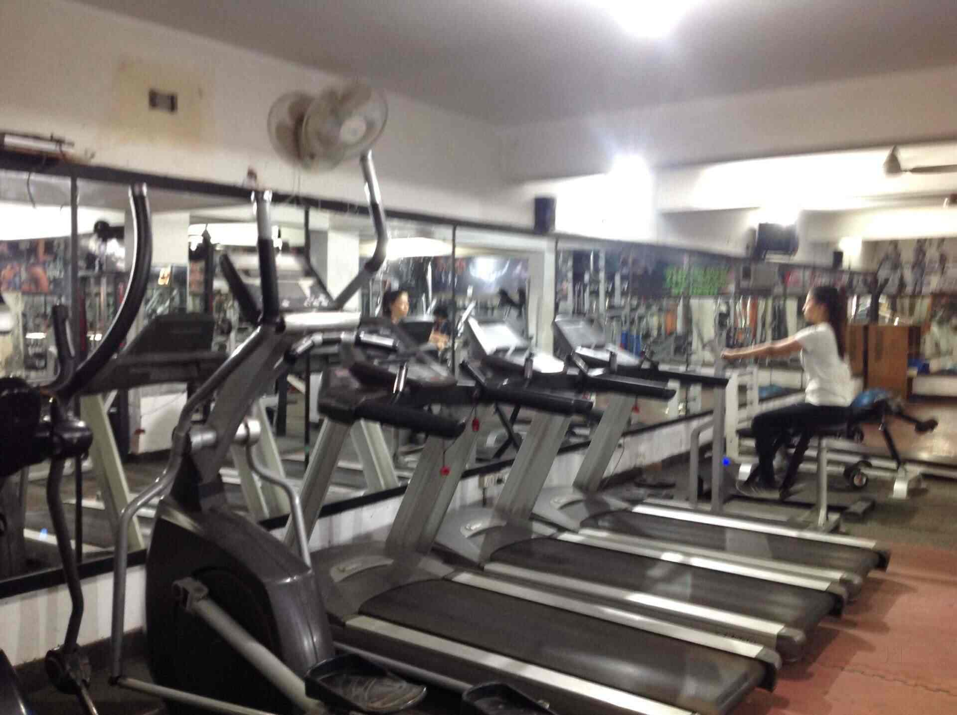 Watch 5 Best Gyms for Fitness Freaks video Watch 5 Best Gyms for Fitness Freaks video