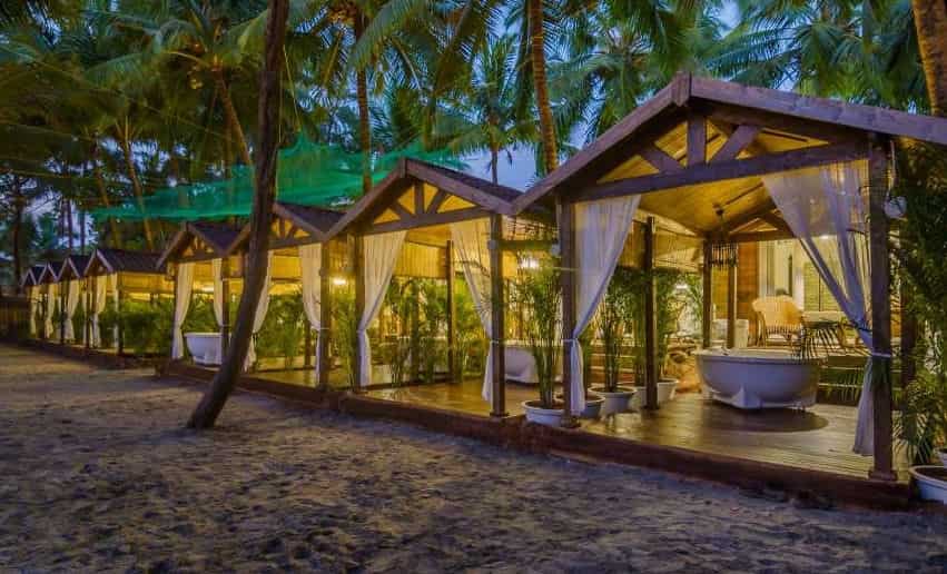 Larisa Beach Resort Morjim Hotels In Goa Justdial