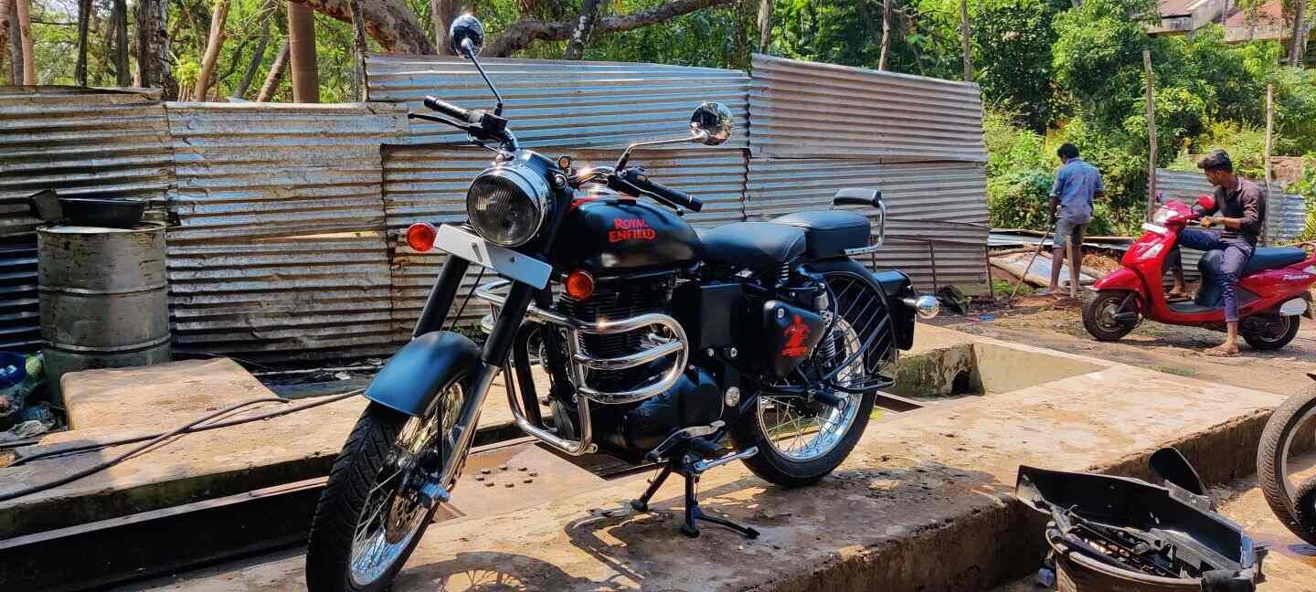 Siraj Auto Centre Royal Enfield Specialist in Opposite Goa State