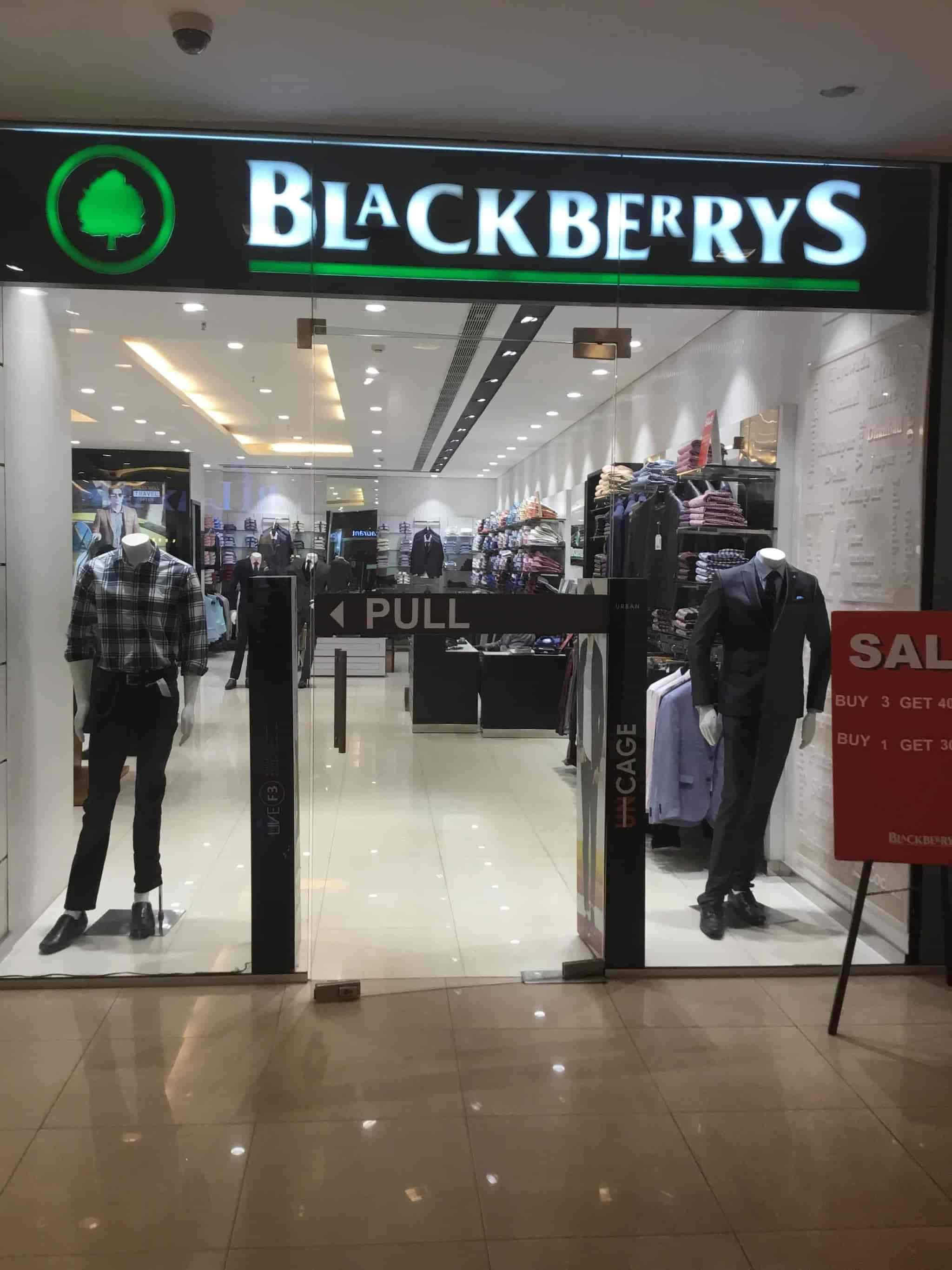 blackberry clothing store near me