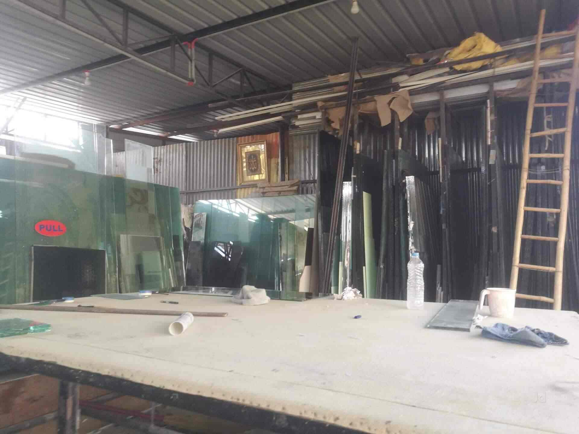 Vishwanath Construction Mb Nagar Aluminium Fabricators In