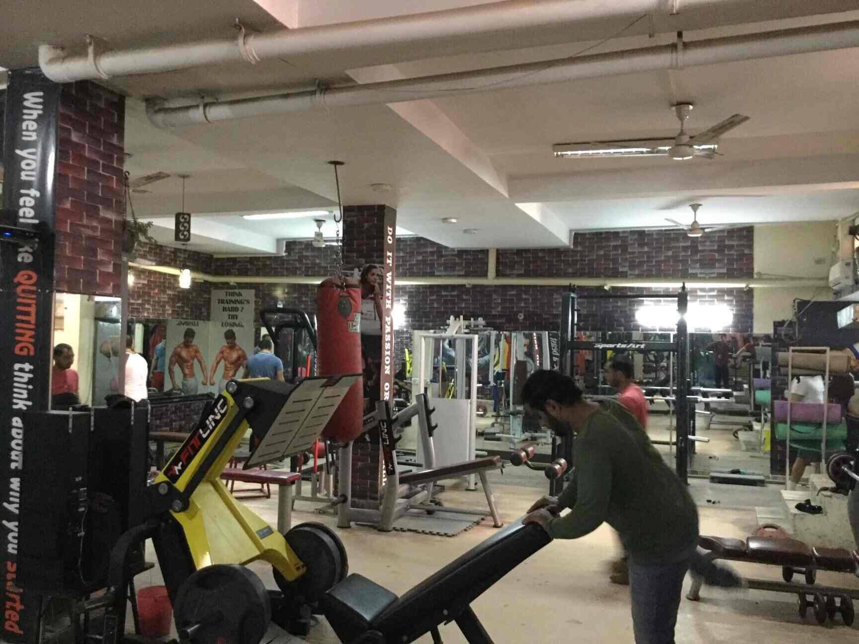 Hard Knocks Fitness Center Photos Dlf City Phase 3 Gurgaon Pictures Images Gallery Justdial