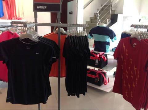 nike factory outlet kl