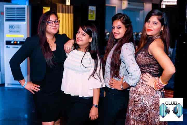 Gurgaon dating Club