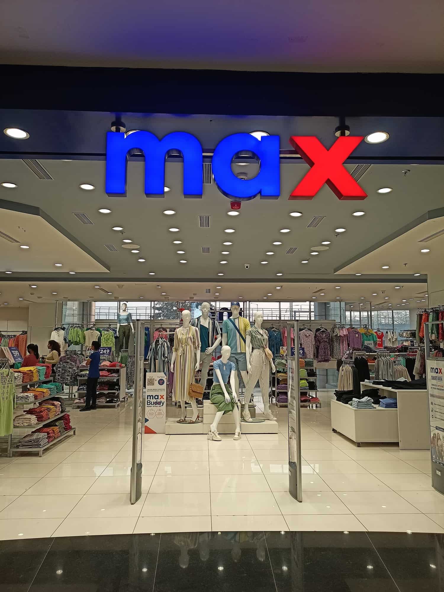 max clothing store near me