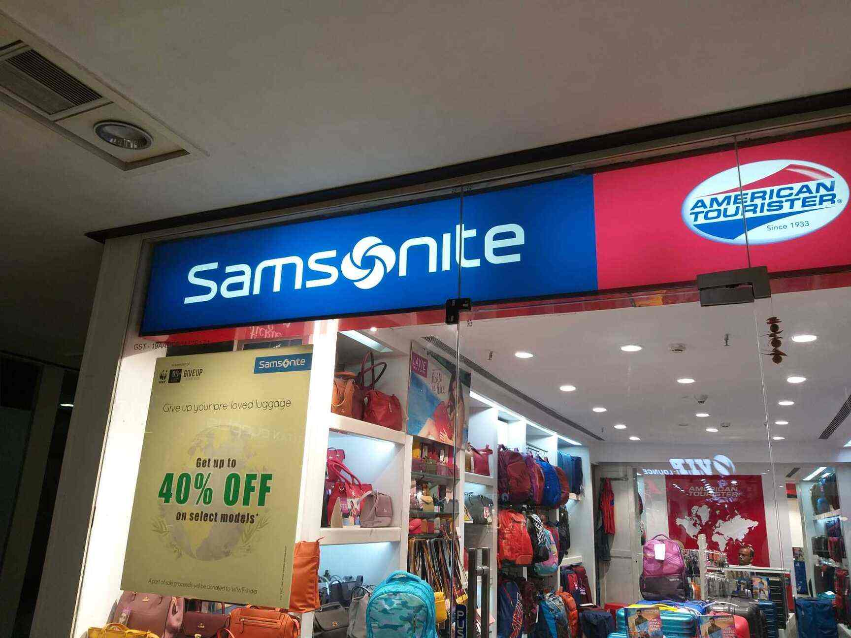 samsonite mall of asia