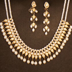 Chandrani Pearls, Kadamtala - Jewellery 