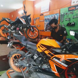 Ktm Howrah, Kadamtala - Motorcycle 
