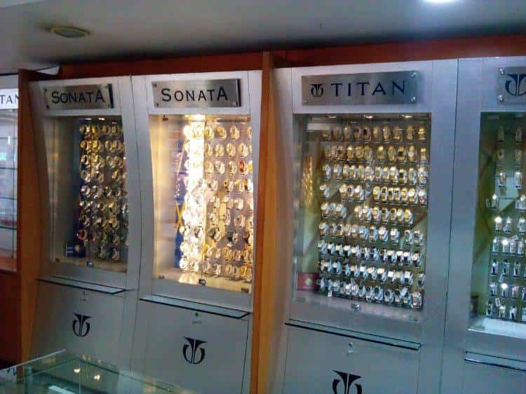 fastrack showroom in borivali