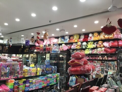 watch shops in abids