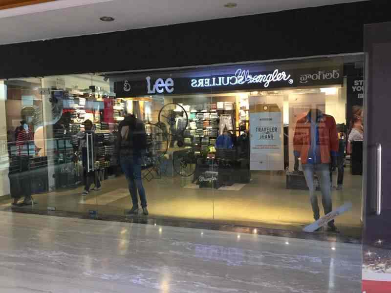 lee jeans outlet store near me