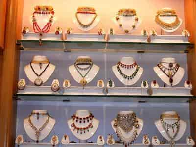 Hitech Gold Jewellery Pearls in Gulzar House Hyderabad Best