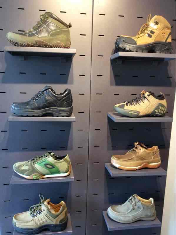 woodland shoes shop near me