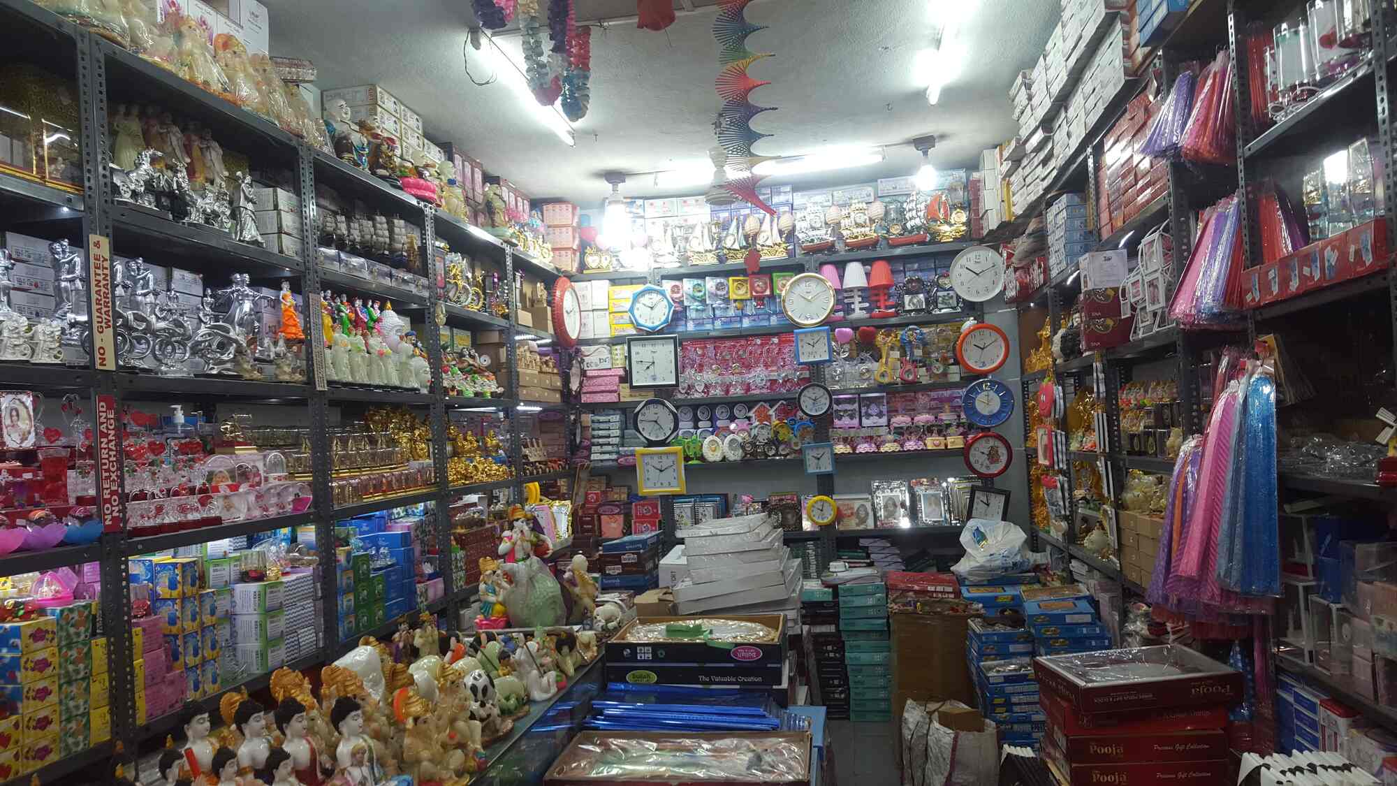 Details 128+ begum bazar gift items best kidsdream.edu.vn