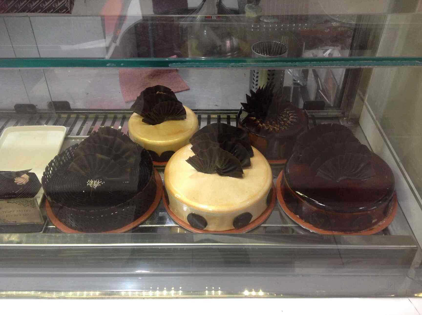 Aggregate 133+ cake studio hyderabad super hot kidsdream.edu.vn