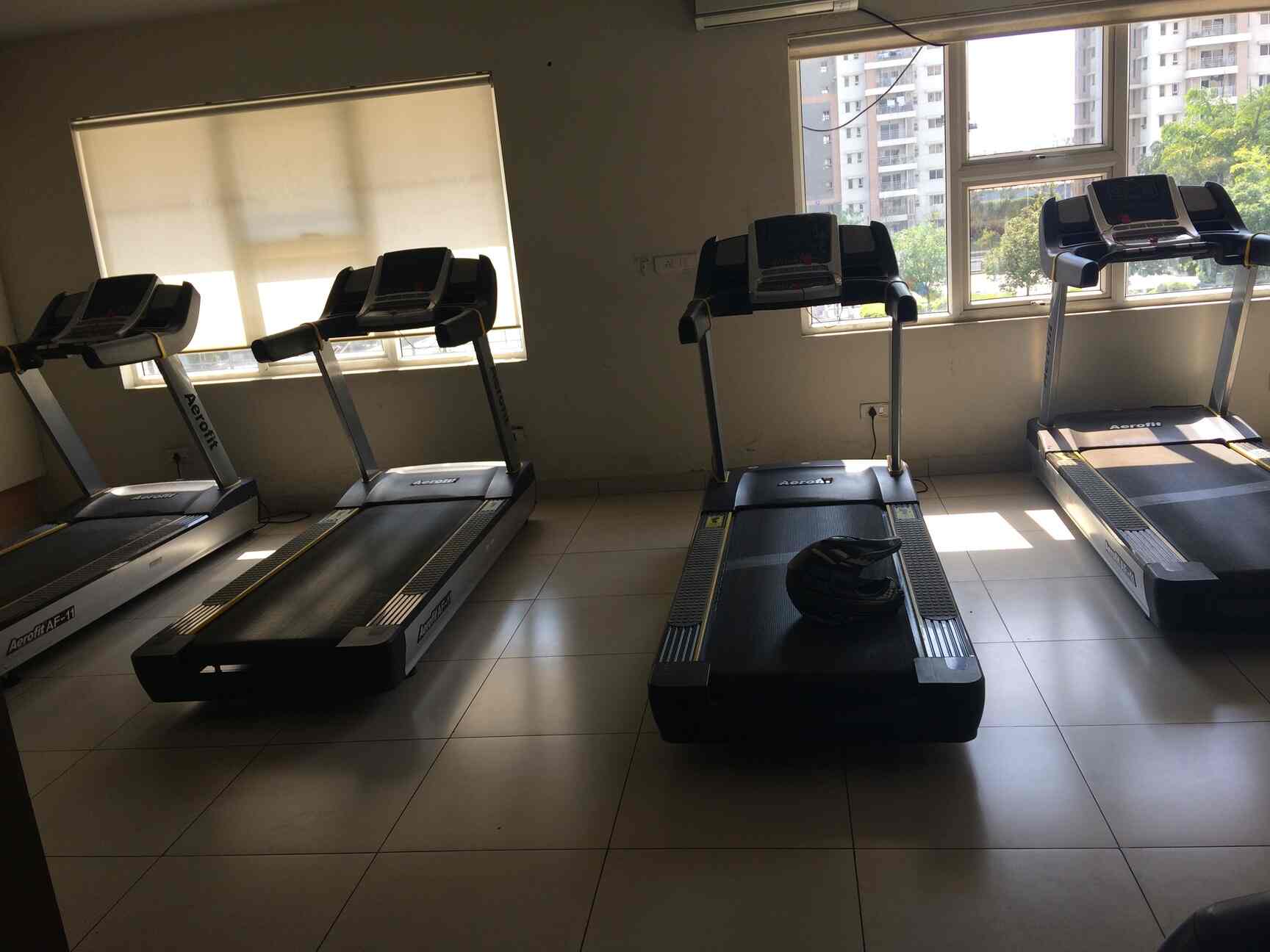 Treadmill shops in discount kukatpally