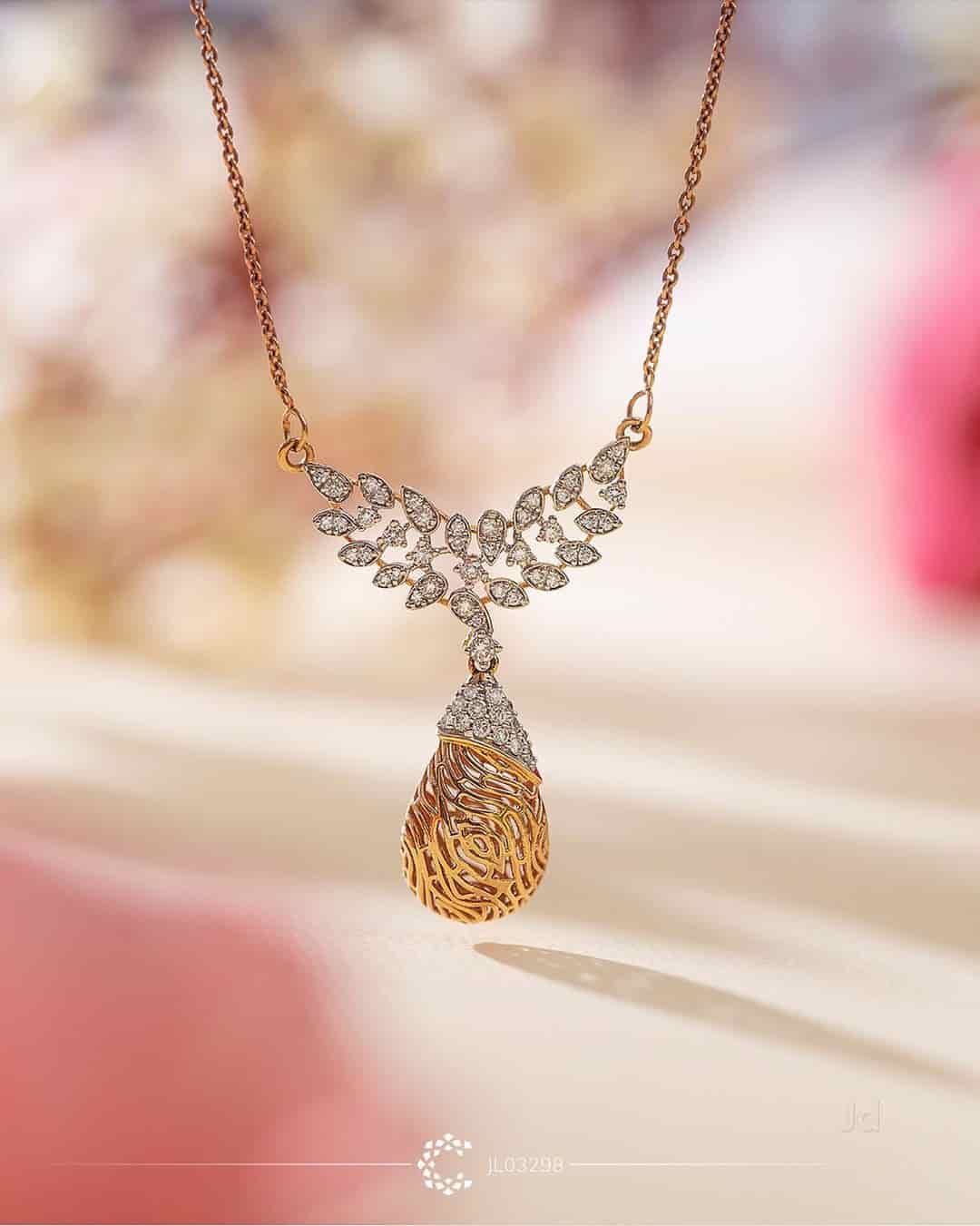 Caratlane Jewellery Gold Necklace Set Caratlane Buy Shaya By