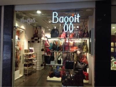 baggit store