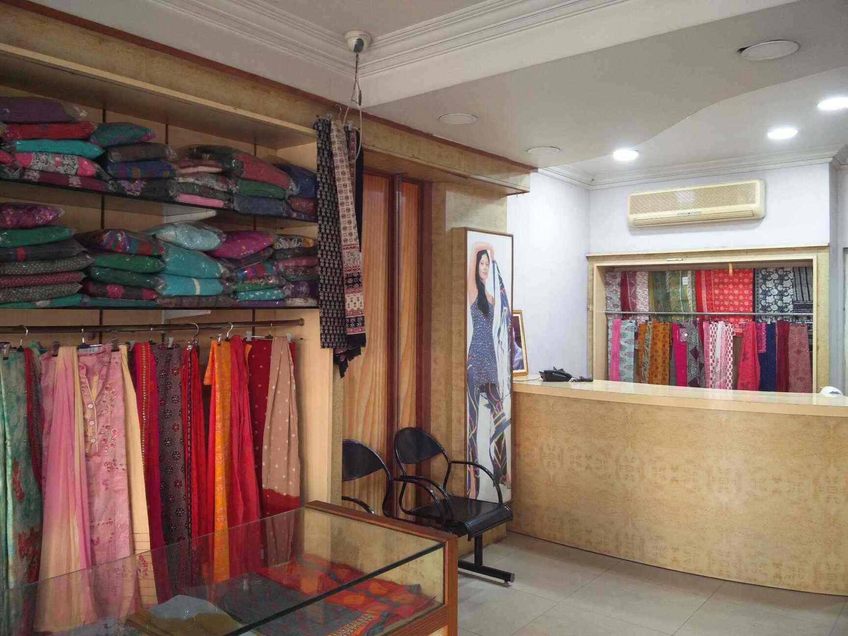 ladies boutiques