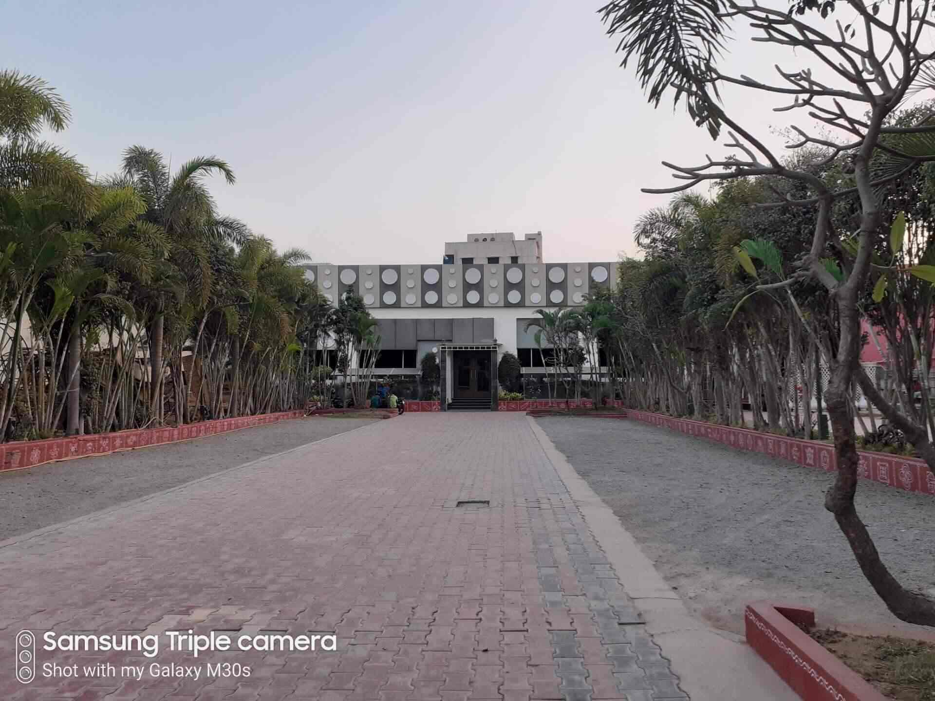 Crystal Gardens Chandanagar Address Fasci Garden