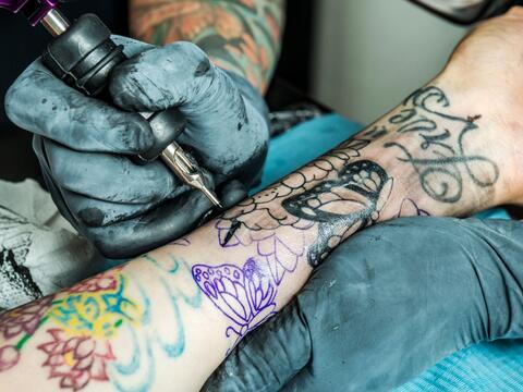 Karthik Tattoo Makeup Artist And Hair Stylist Body Massage